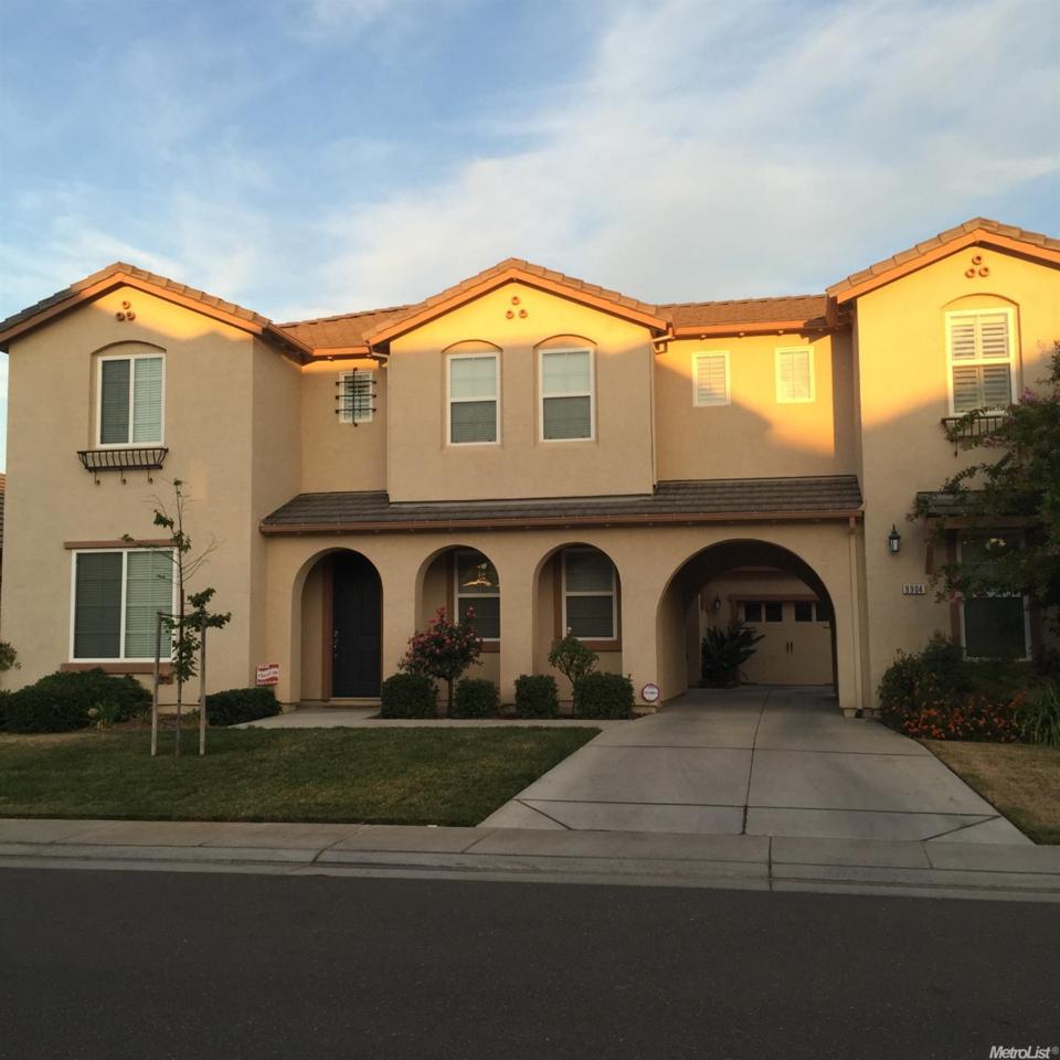9904 Yellowfin Way - Photo 1