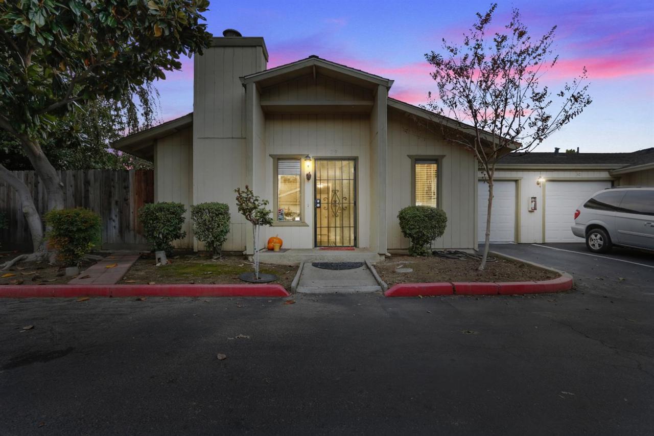 1819 Cherokee Lane - Photo 1