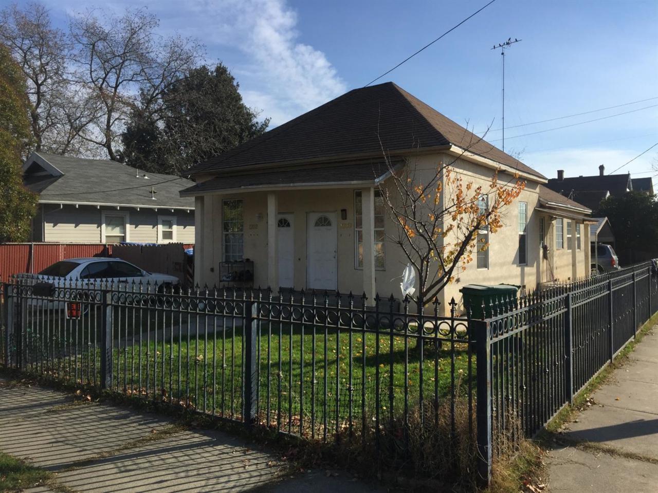 1202 Poplar Street - Photo 1