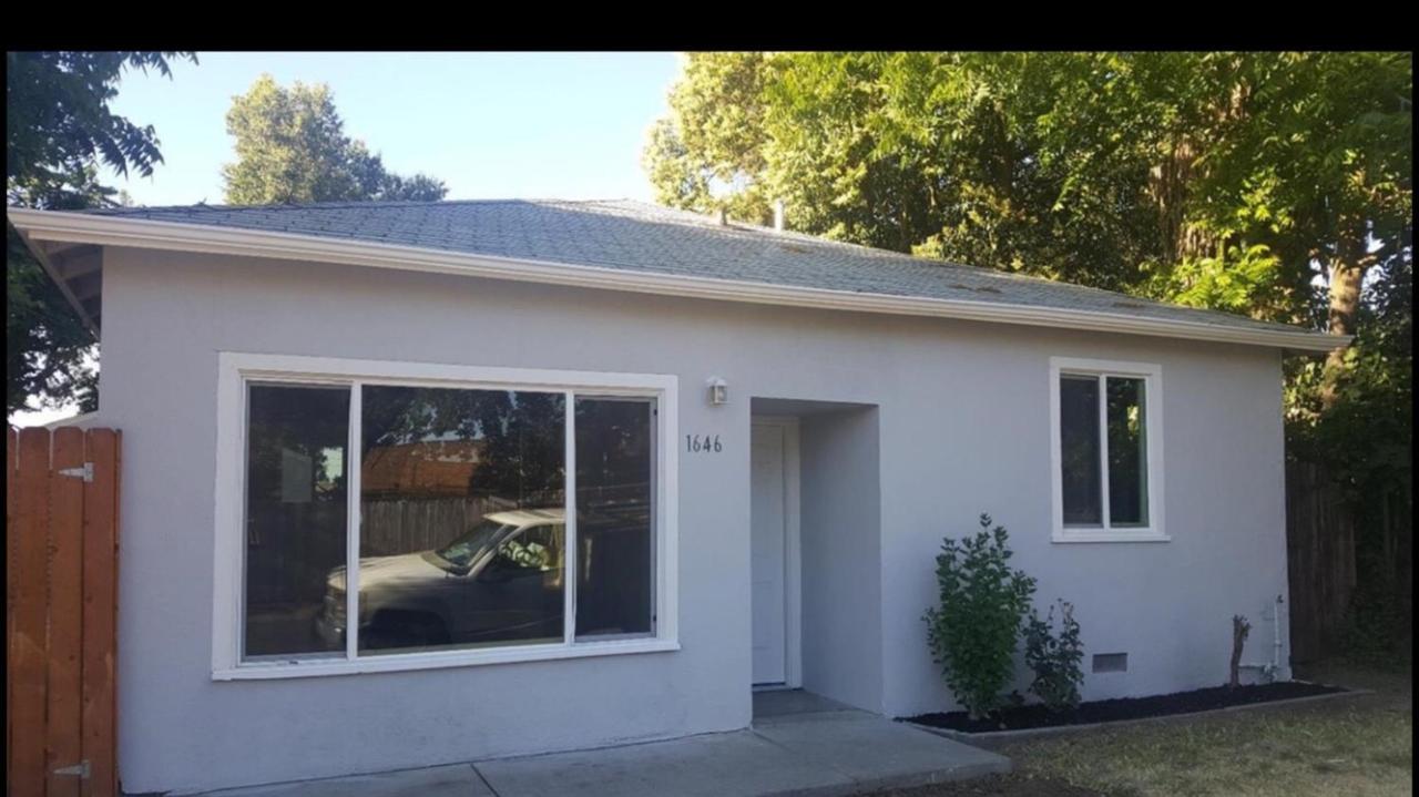 1646 Poplar Street - Photo 1