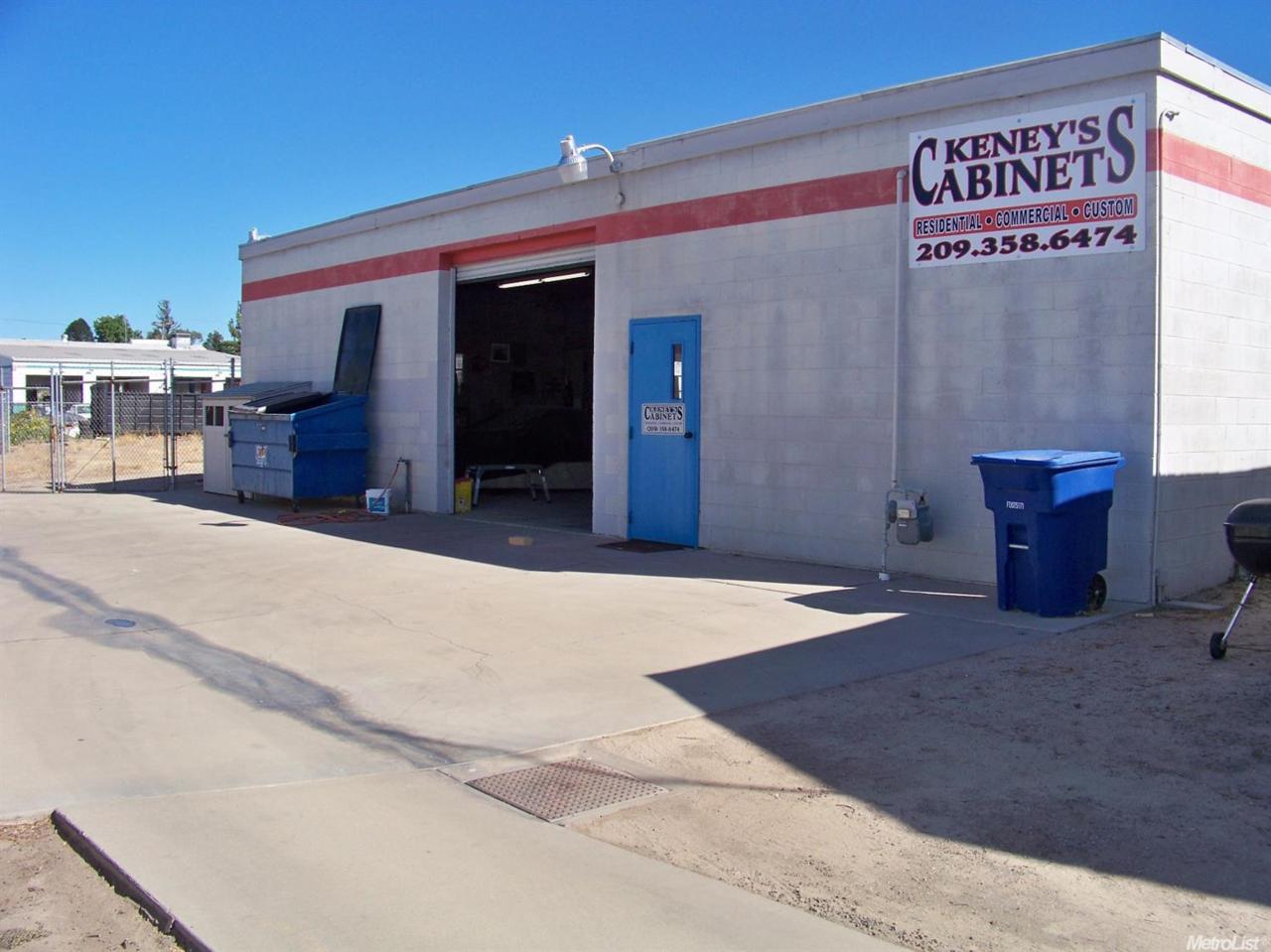 586 Broadway Avenue - Photo 1