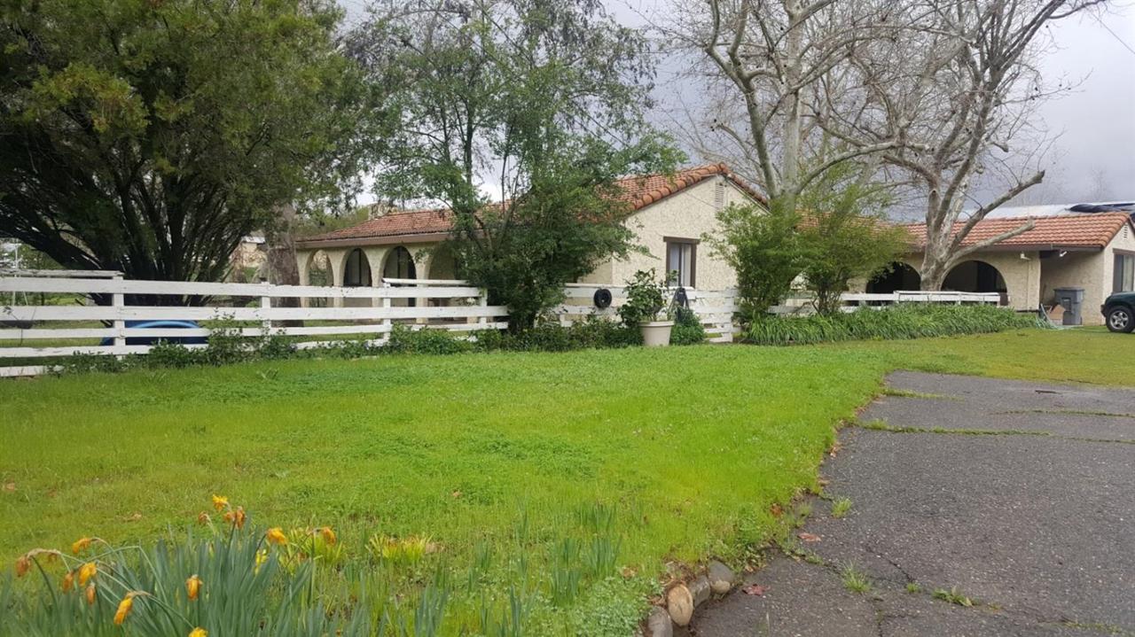 3865 Old Auburn Road - Photo 1