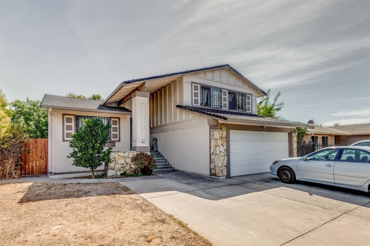 7461 Palmer House Drive - Photo 1