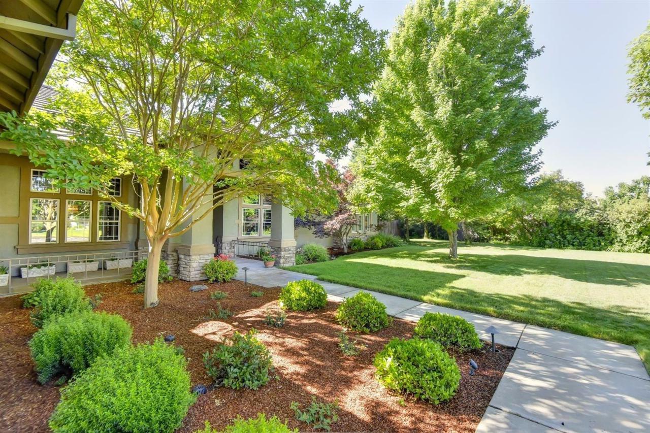 8133 Ibanez Court - Photo 1