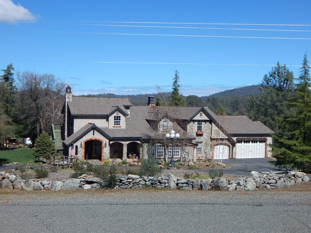 2091 Marden Drive - Photo 1