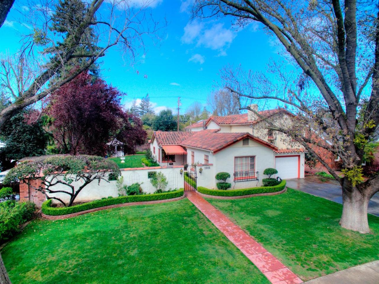 1005 Sycamore Avenue - Photo 1
