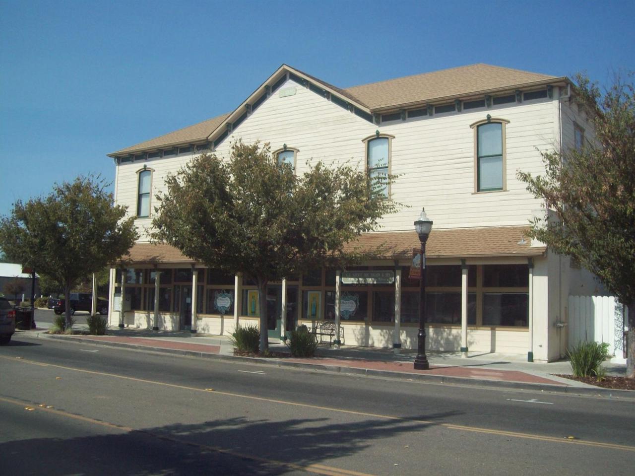 9075 Elk Grove Boulevard - Photo 1