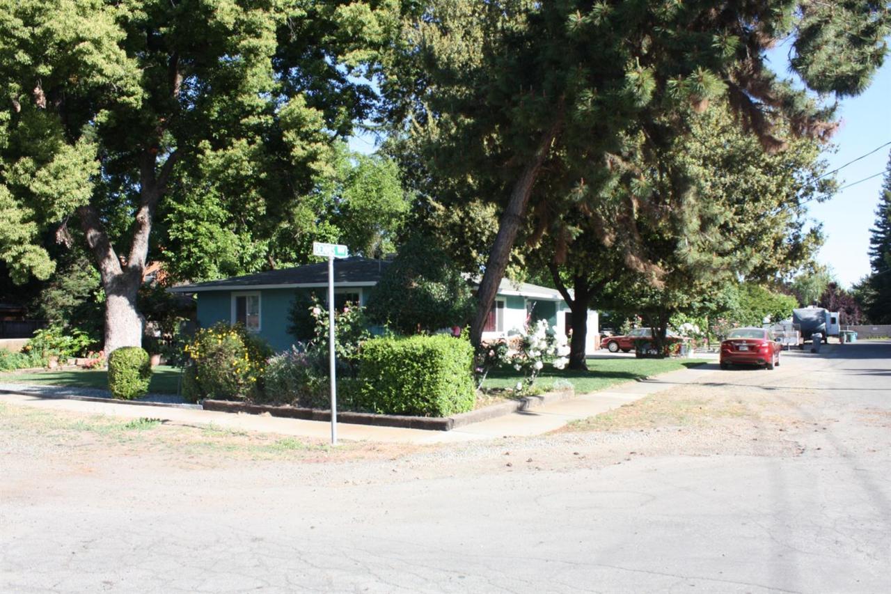 921 Dennis Way - Photo 1