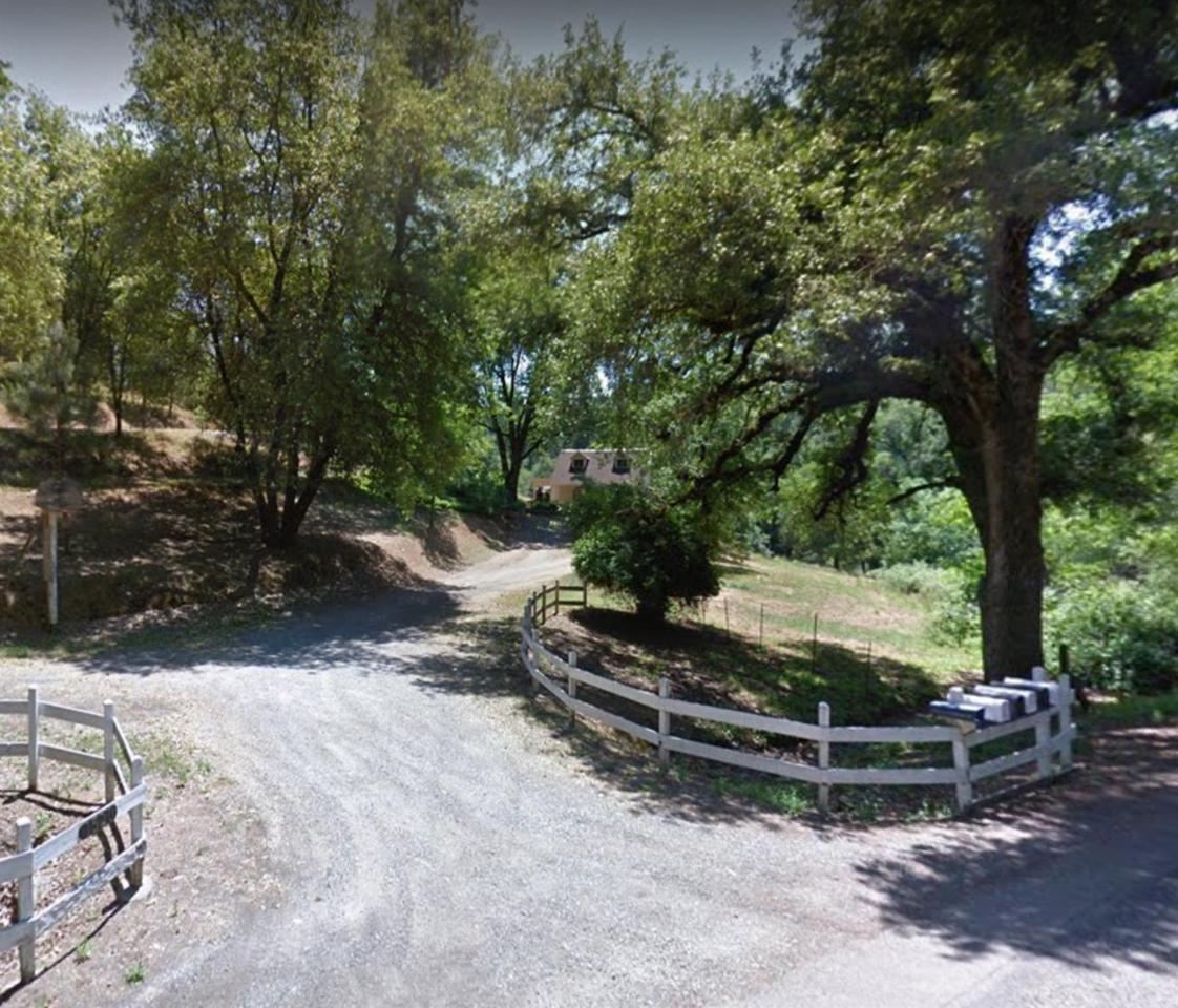 1520 Quarry Road - Photo 1