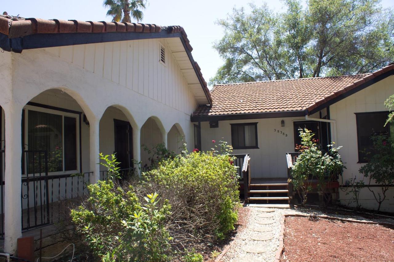 3838 Los Santos Drive - Photo 1