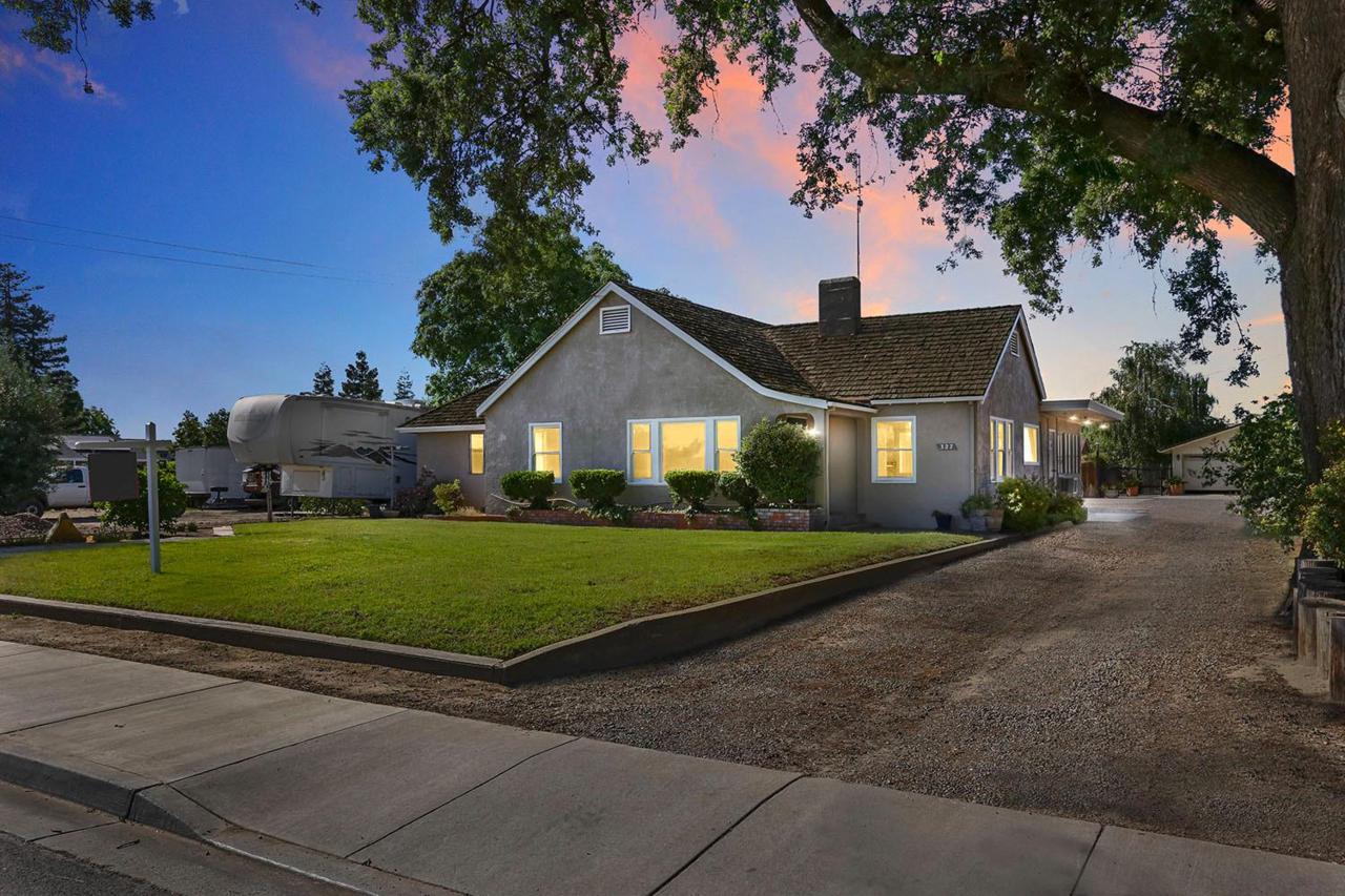327 Milgeo Avenue - Photo 1