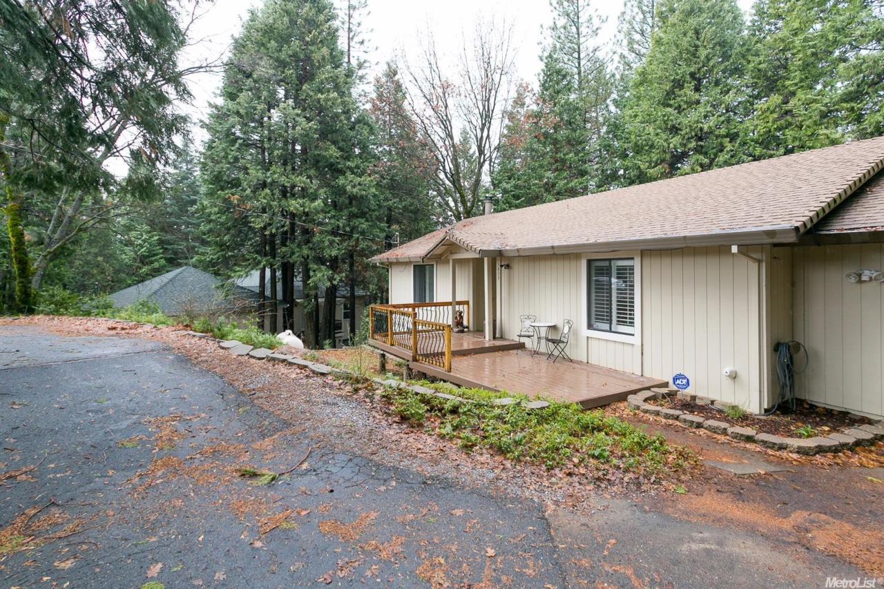 3809 Garnet Road - Photo 1