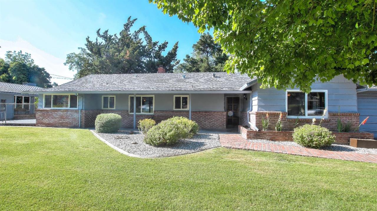 4933-4937 Cypress Avenue - Photo 1