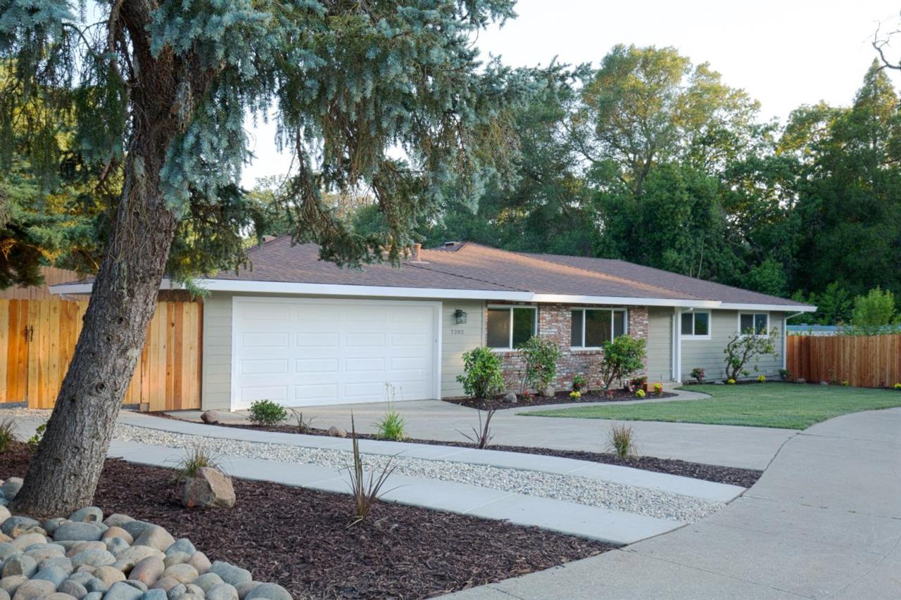 7202 Lynnbrook Court - Photo 1