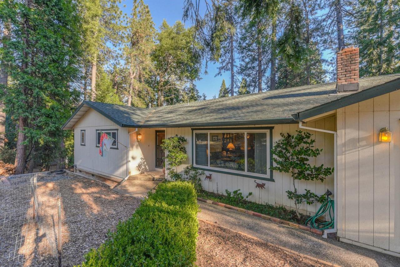 16694 Meadow Vista Drive - Photo 1