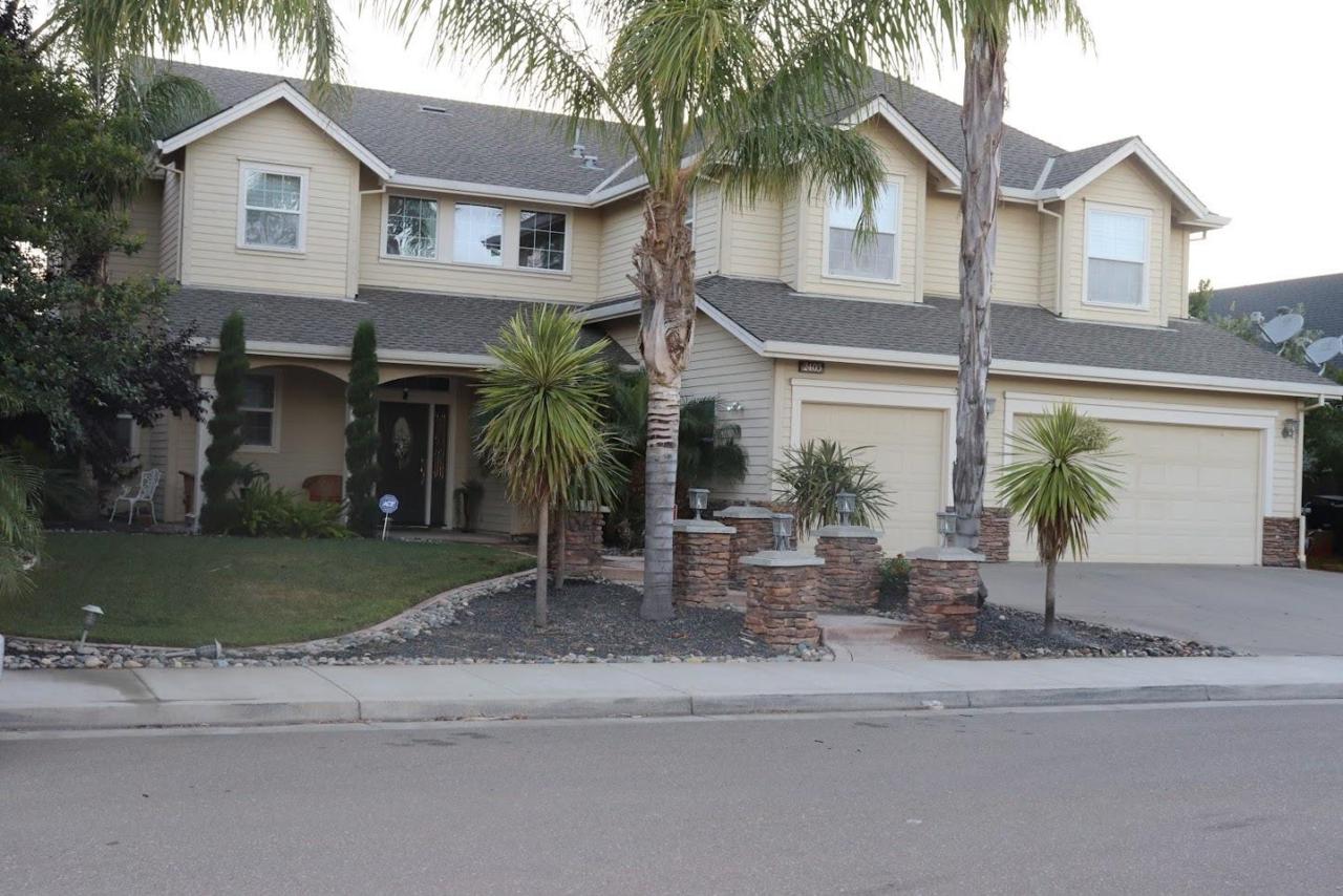 2403 Gilberte Street - Photo 1