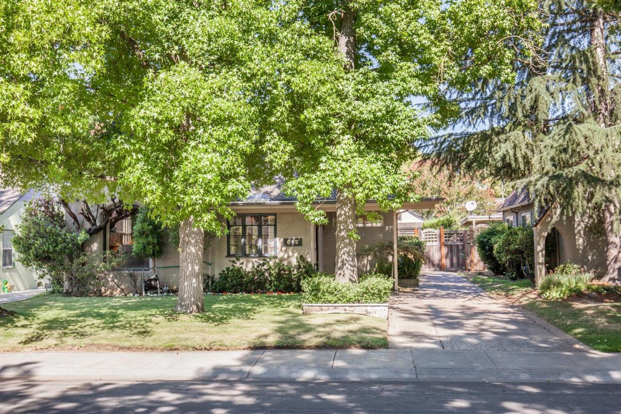 612 50th Street - Photo 1