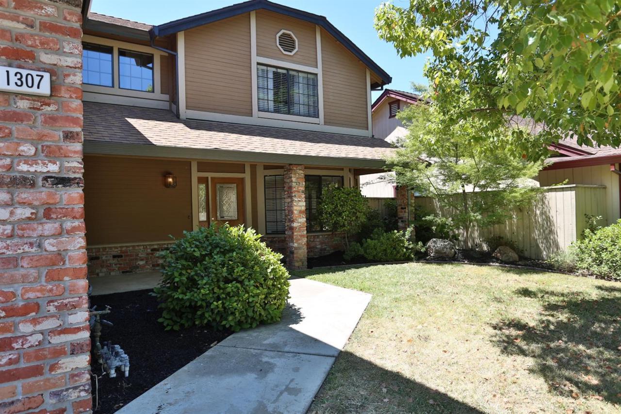 1307 Kingswood Drive - Photo 1