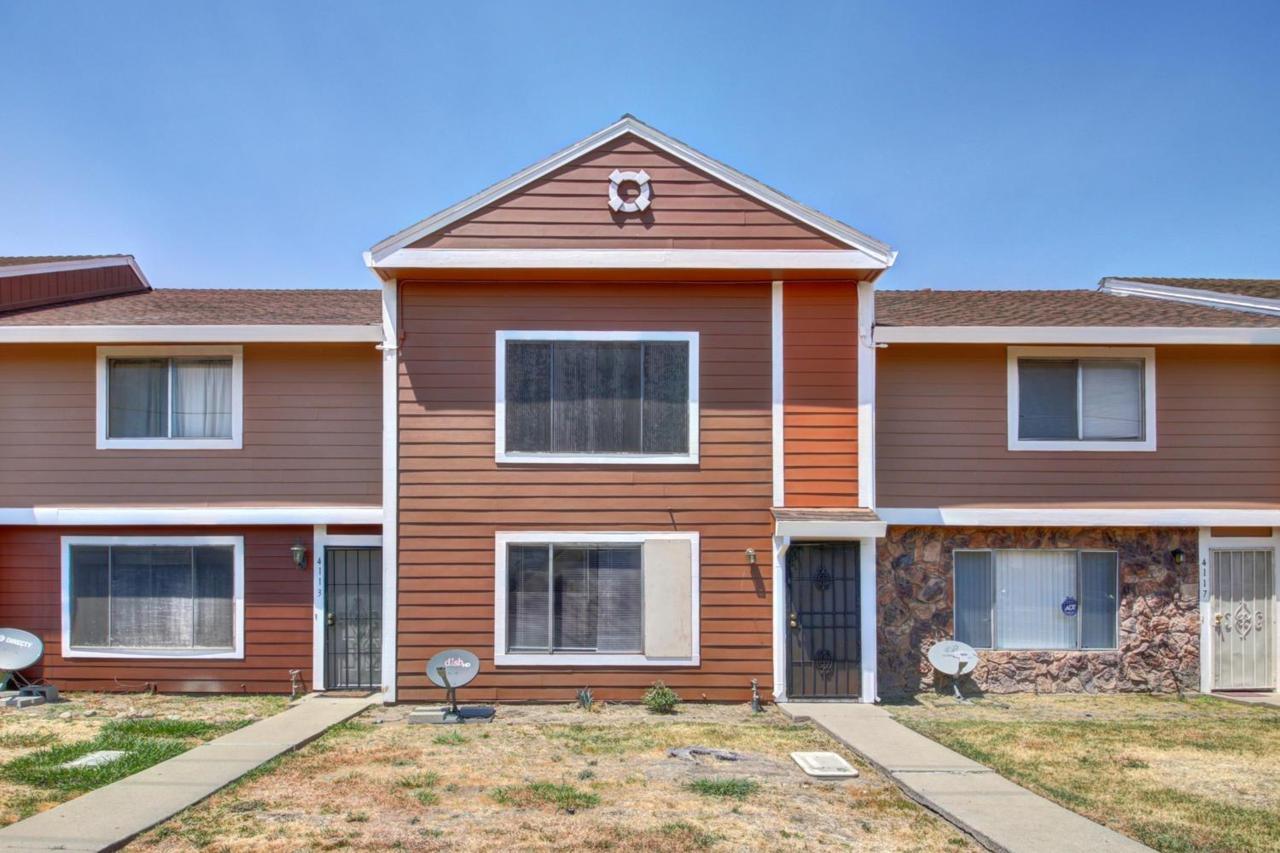 4115 Brookfield Drive - Photo 1