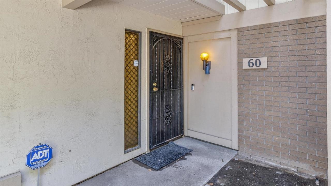 60 Yorkshire Drive - Photo 1