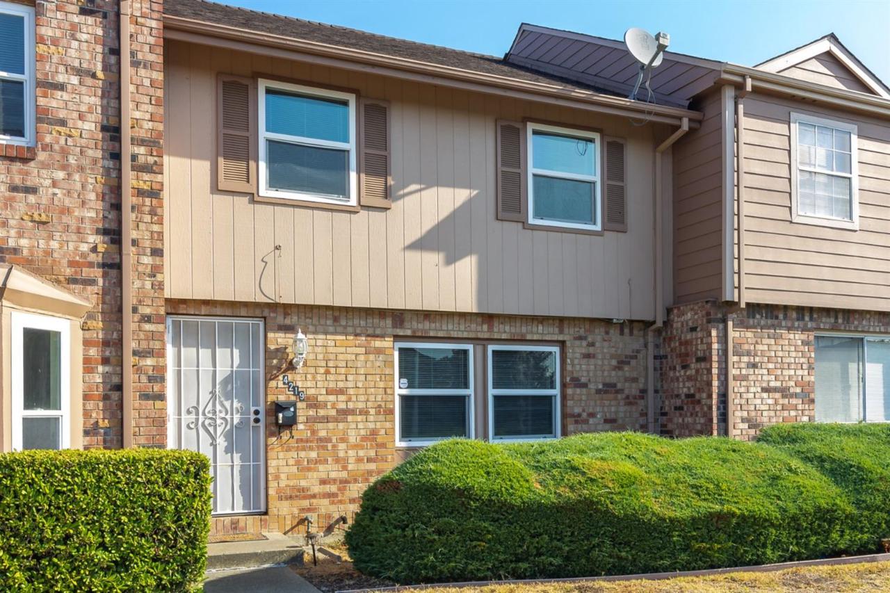 4219 Brookfield Drive - Photo 1
