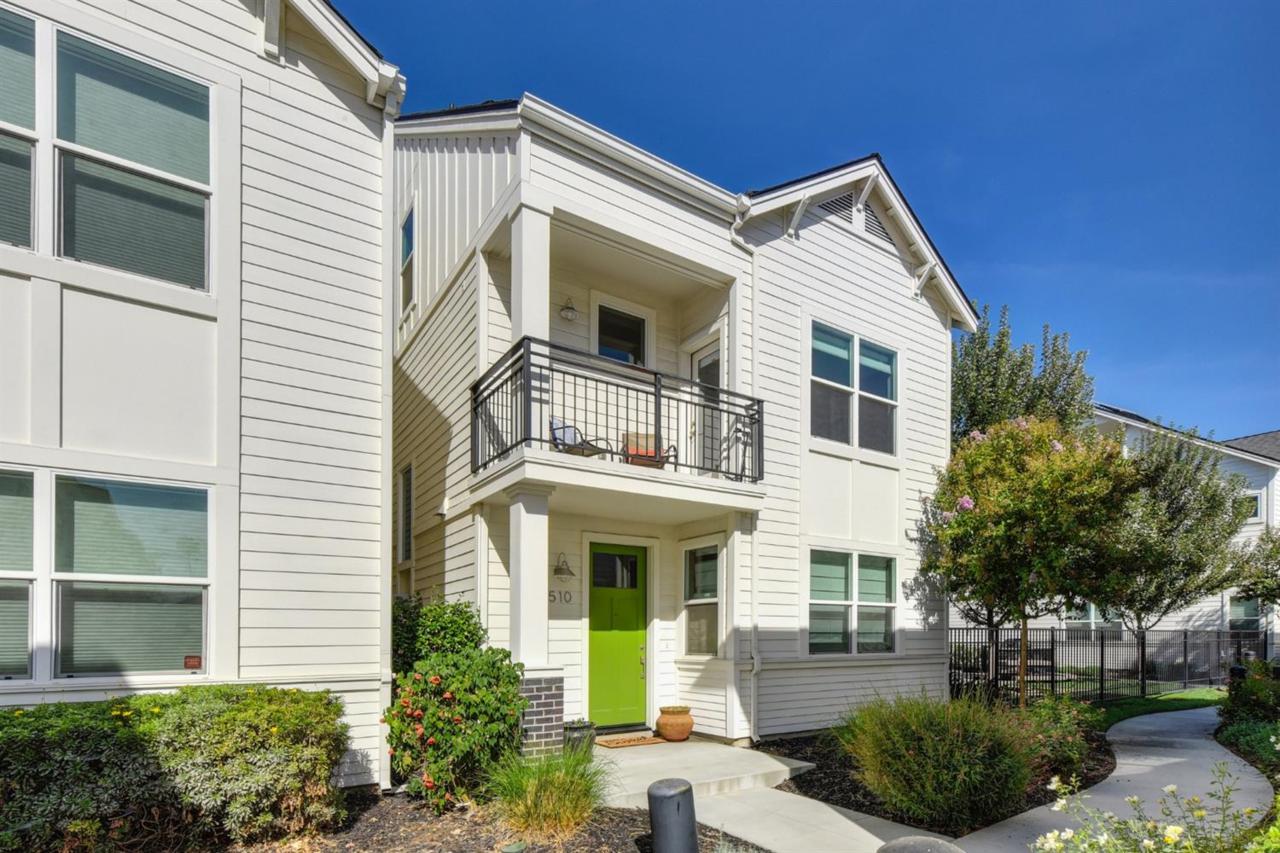 2510 R Street - Photo 1