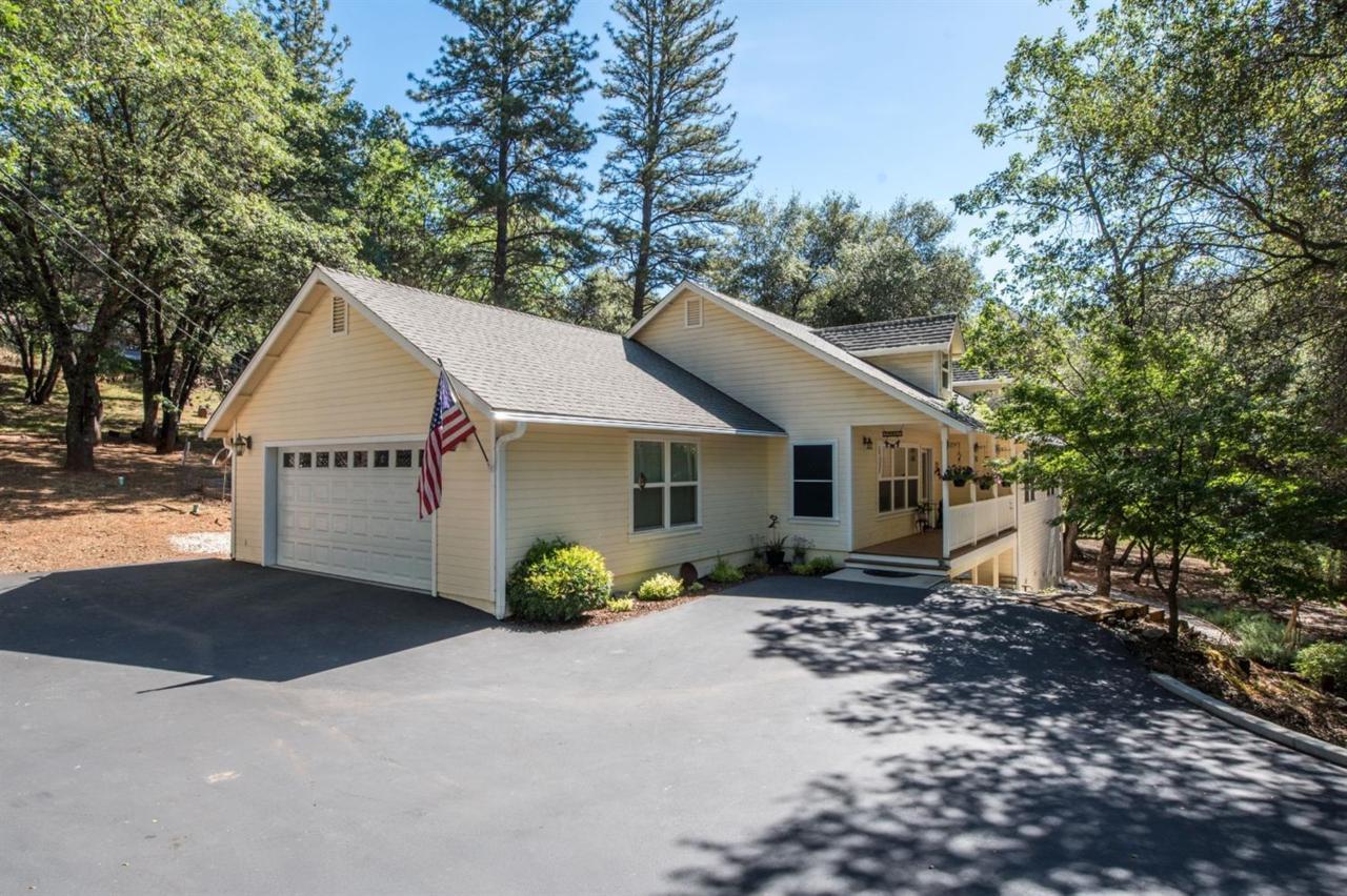 17267 Virginia Way - Photo 1