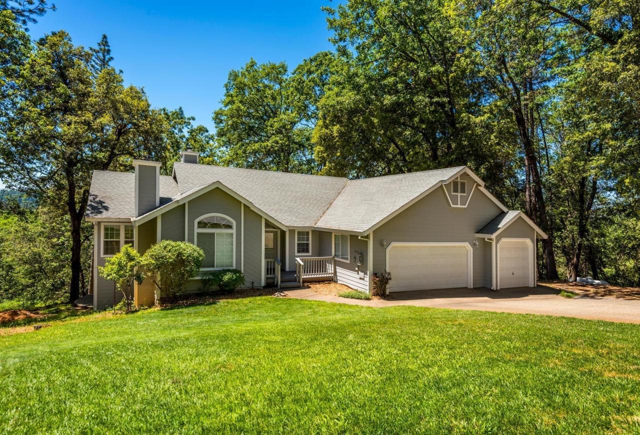 3893 Jacobus Drive - Photo 1