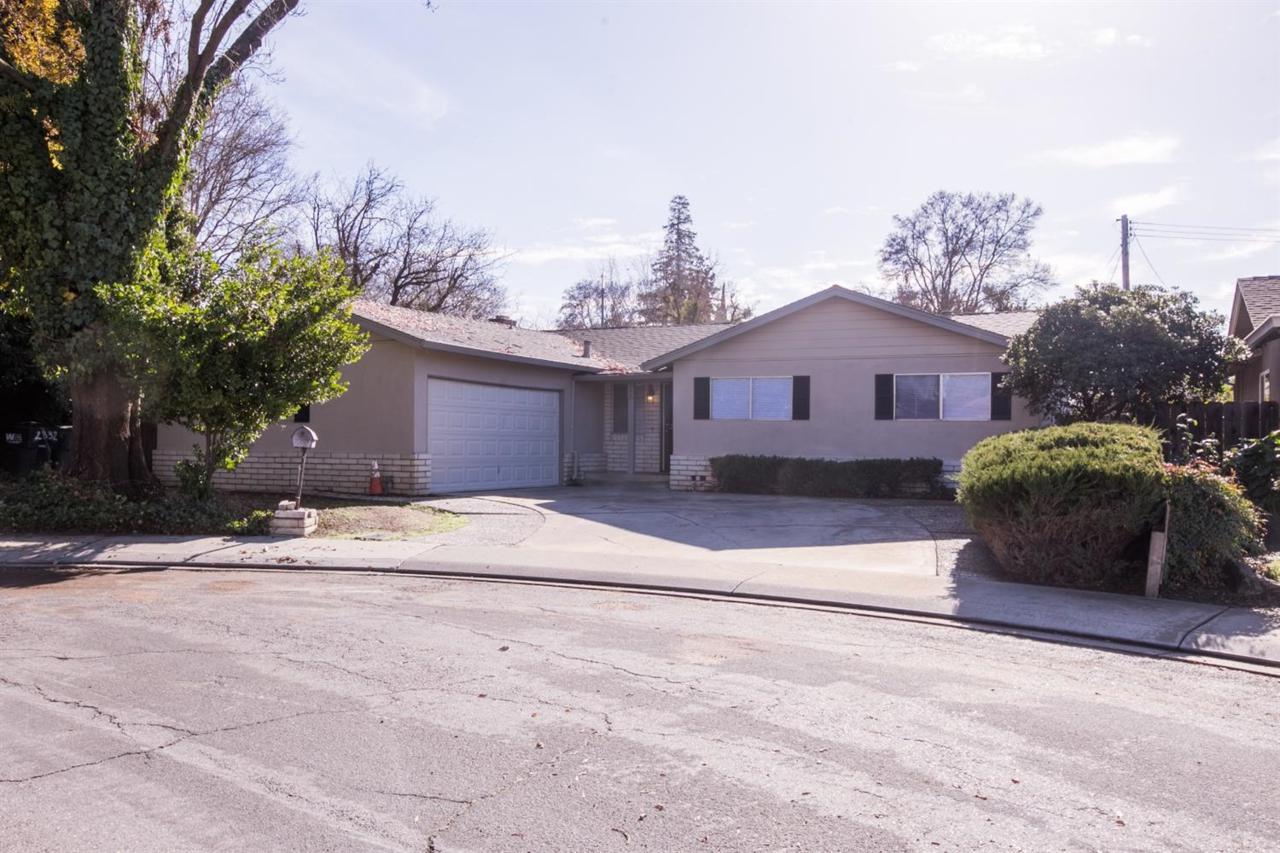 2332 Fairbairn Drive - Photo 1