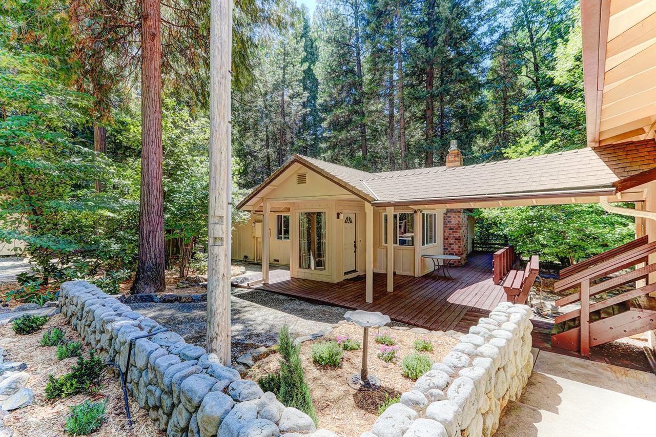 15561 Cascade Loop - Photo 1