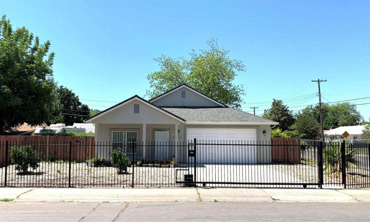 2653 American Ave - Photo 1