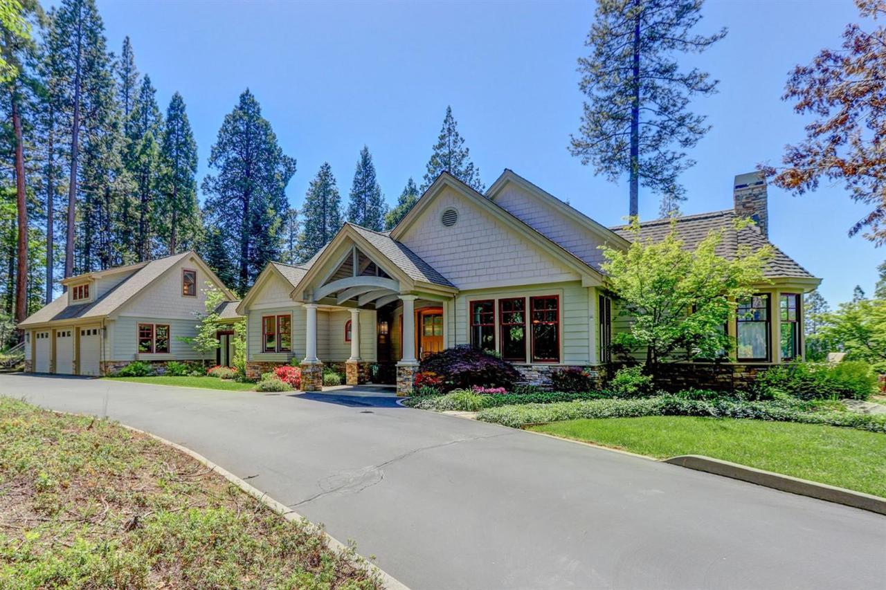10955 Northview Drive - Photo 1