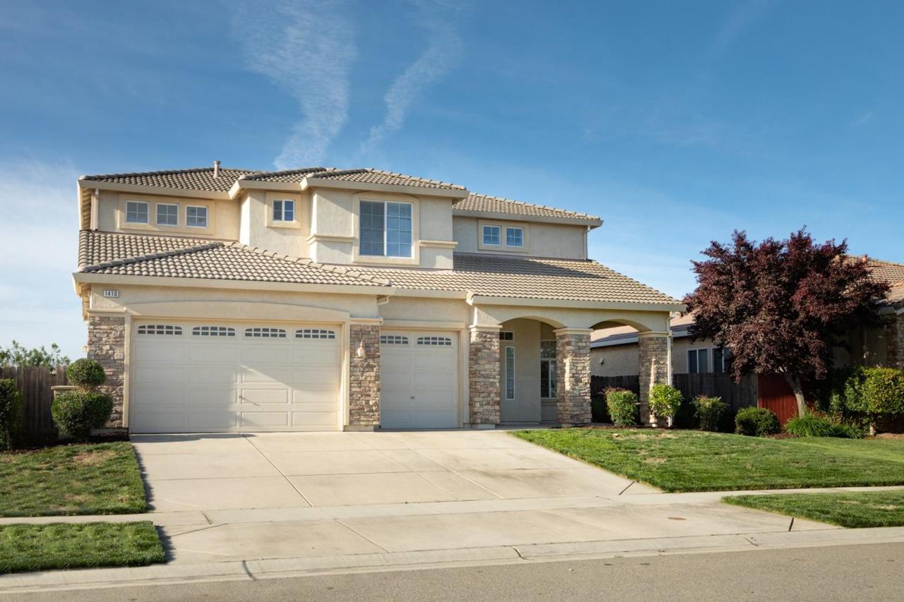 1410 Meadow Ranch Street - Photo 1