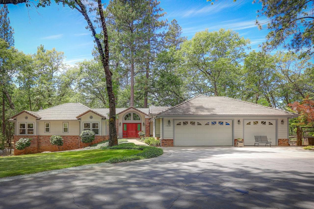 13101 Peninsula Drive - Photo 1