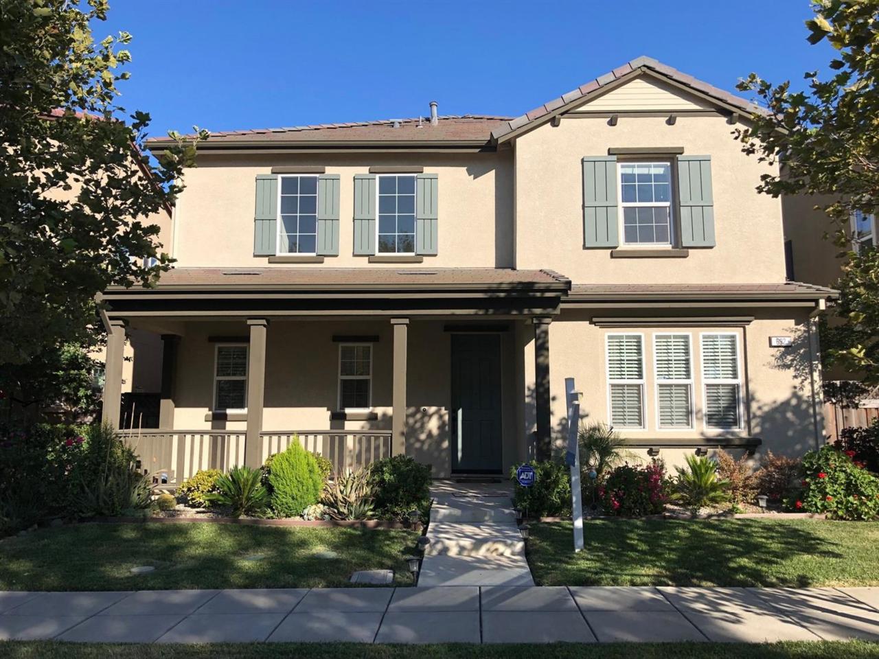 692 Montebello Street - Photo 1