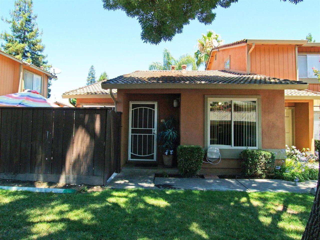 4013 Elmo Loop - Photo 1