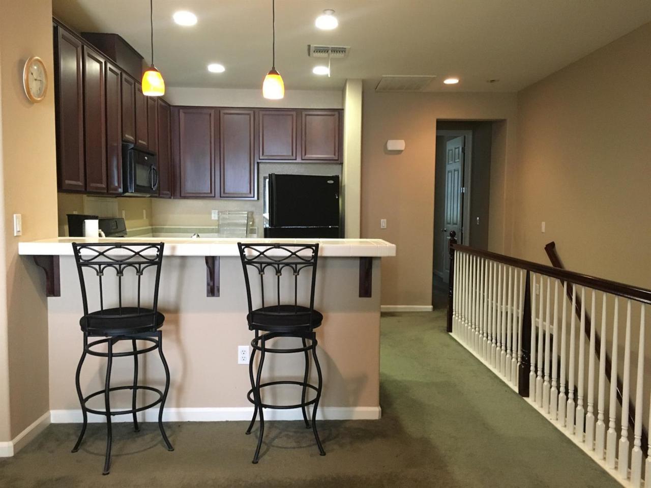 1606 Hudson Circle - Photo 1