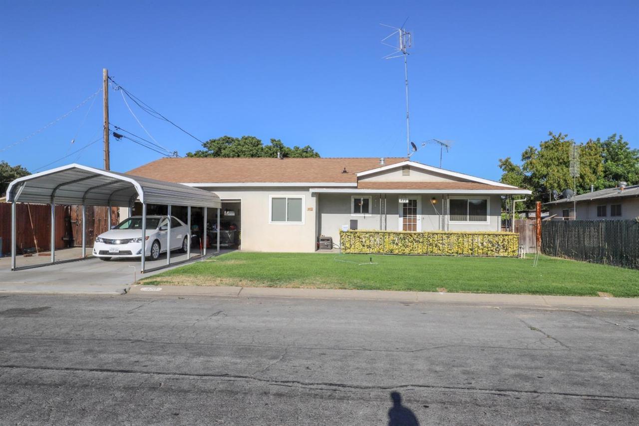 820 Linda Lane - Photo 1