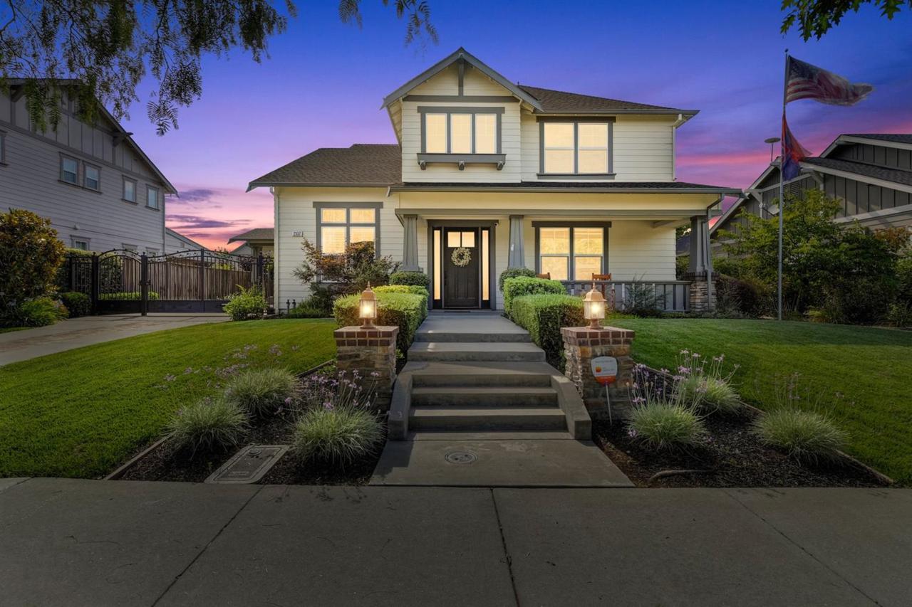 2337 Peregrine Street - Photo 1
