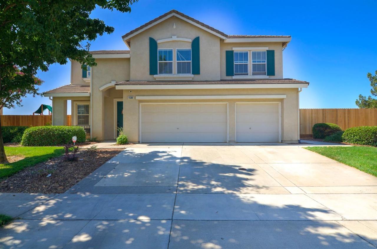 4509 Mcroberts - Photo 1
