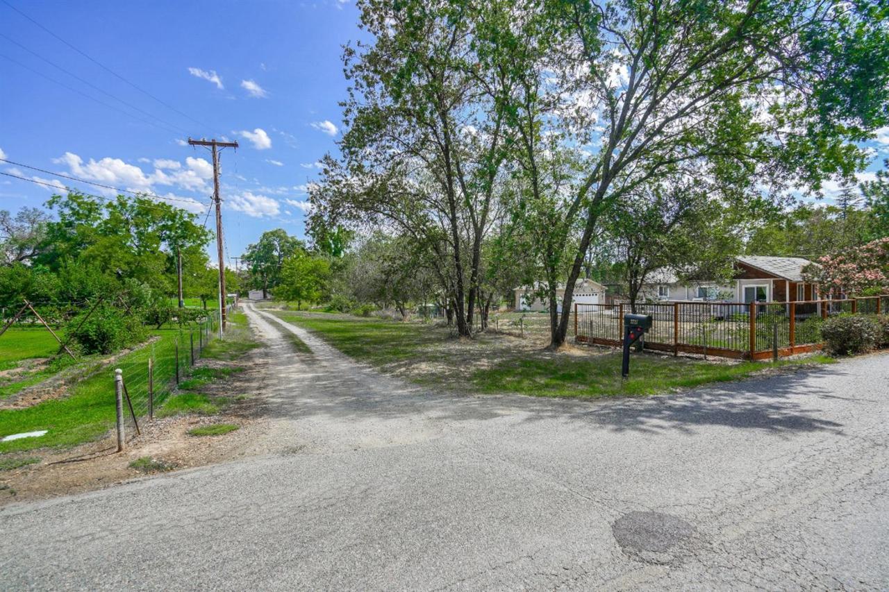 3727 Bankhead Road - Photo 1