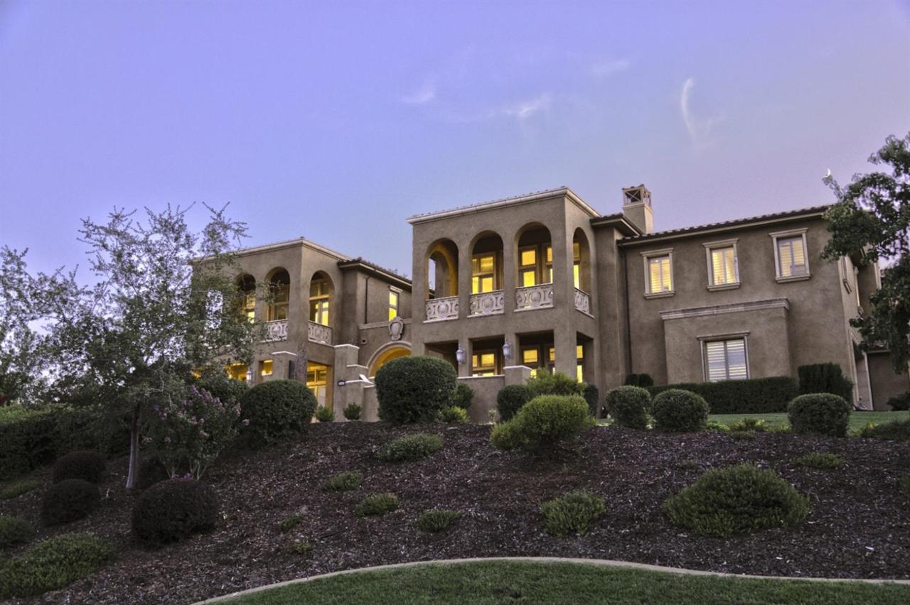 4750 Gresham Drive - Photo 1