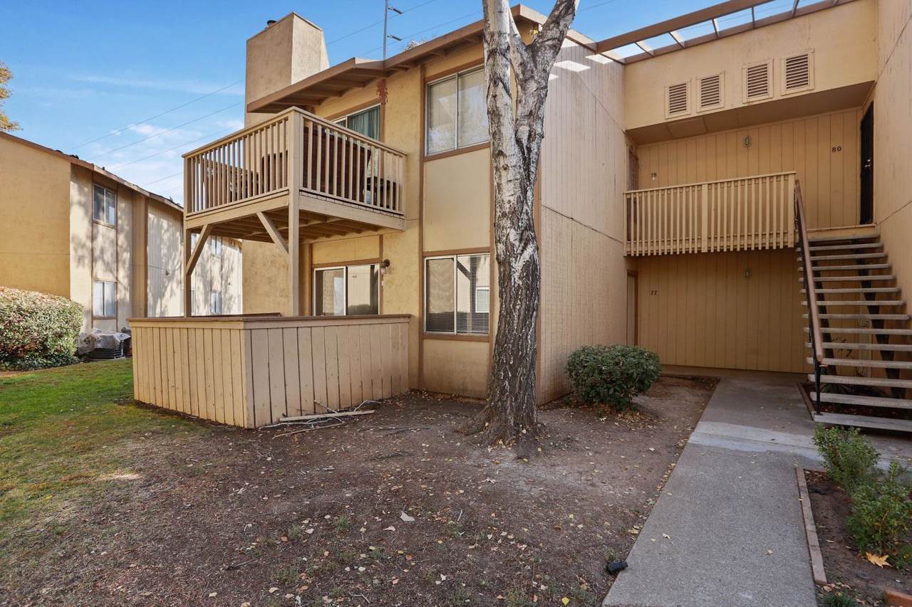 328 Northbank Court - Photo 1