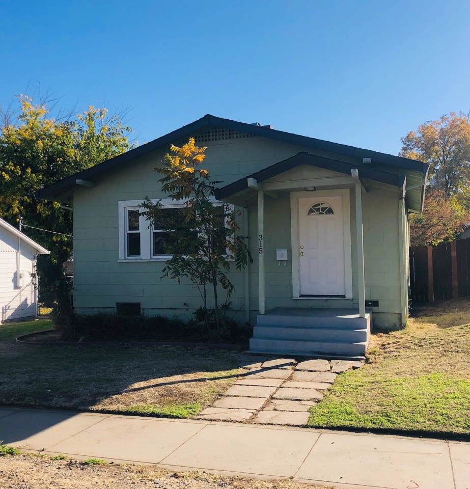 315 Elefa Street - Photo 1