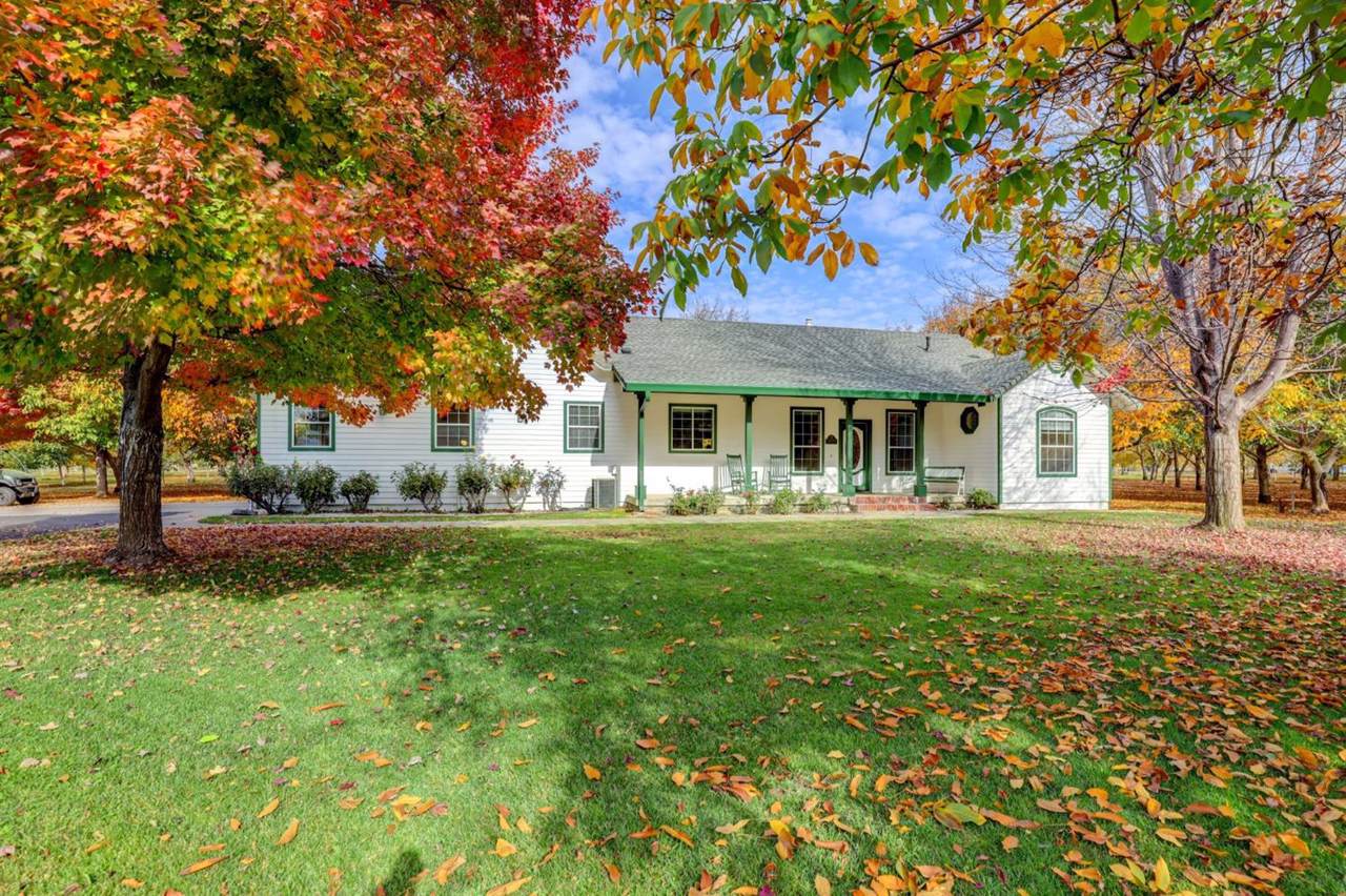 22076 Gilmore Ranch Rd - Photo 1