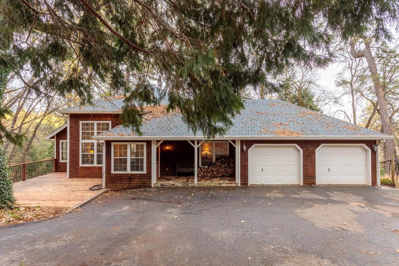 16903 Lawrence Way - Photo 1