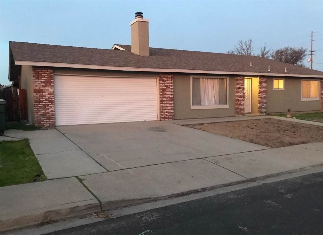 1745 Bryce Ave - Photo 1