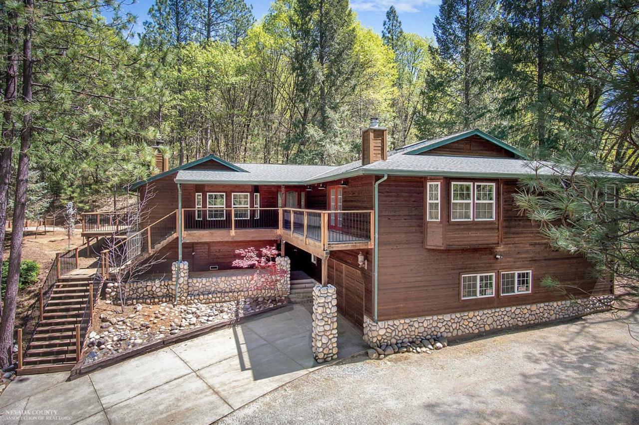 16615 Auburn Road - Photo 1
