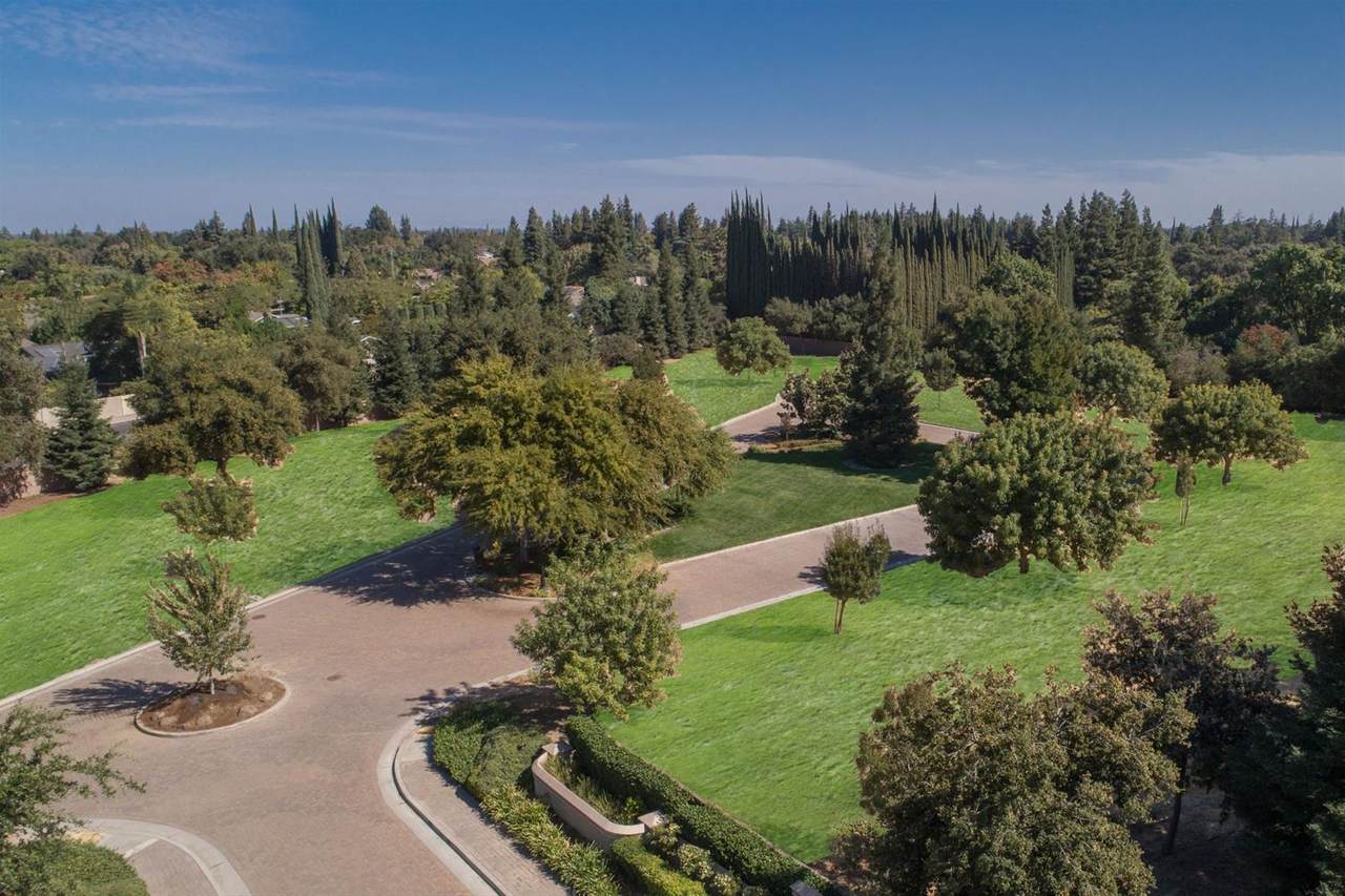 2812 Penhurst Park - Photo 1