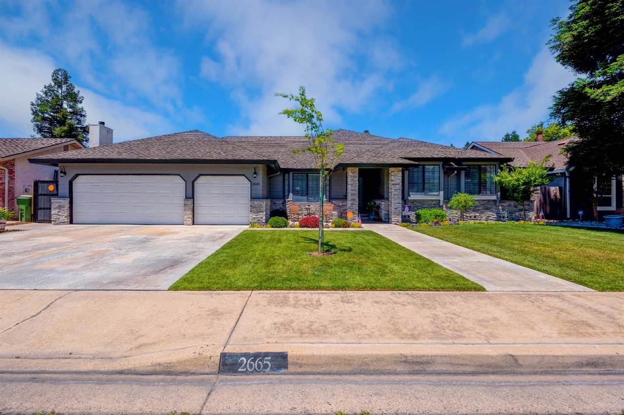 2665 Hawkeye Avenue - Photo 1